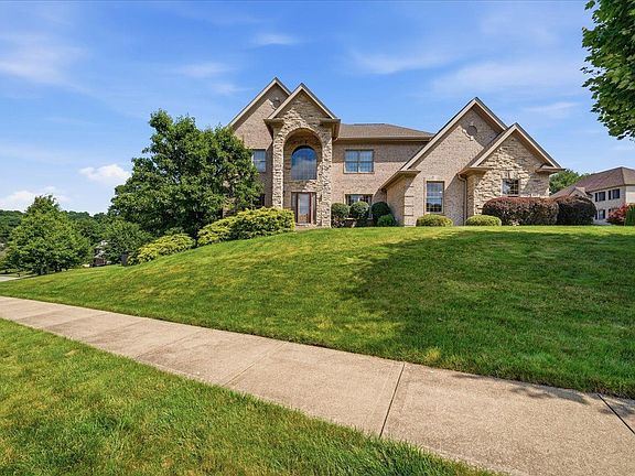 4th image of 807 Cavan Dr