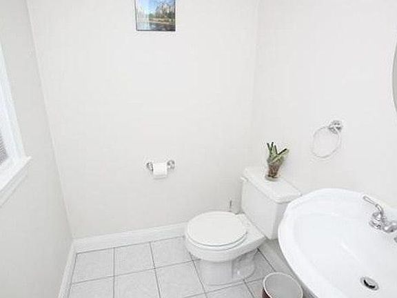 Half bath 1st floor- from previous listing