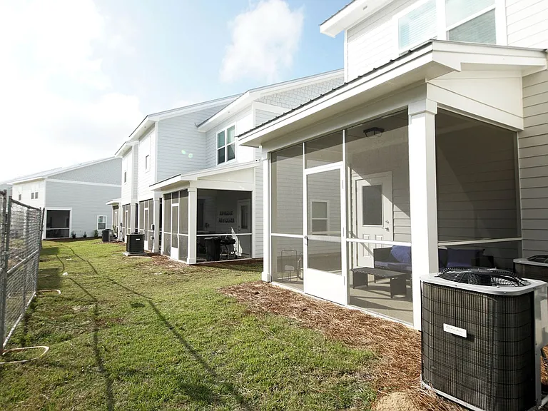 392 Date Palm Ln — Photo 37