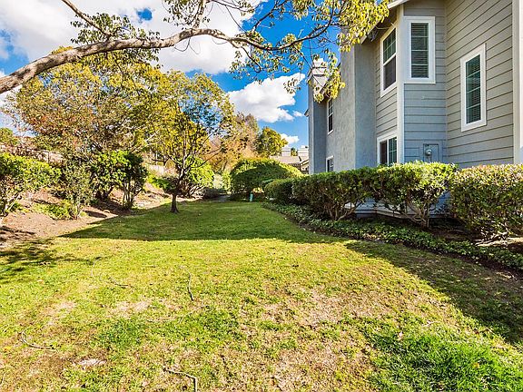 5th image of 3732 Lenox Ct