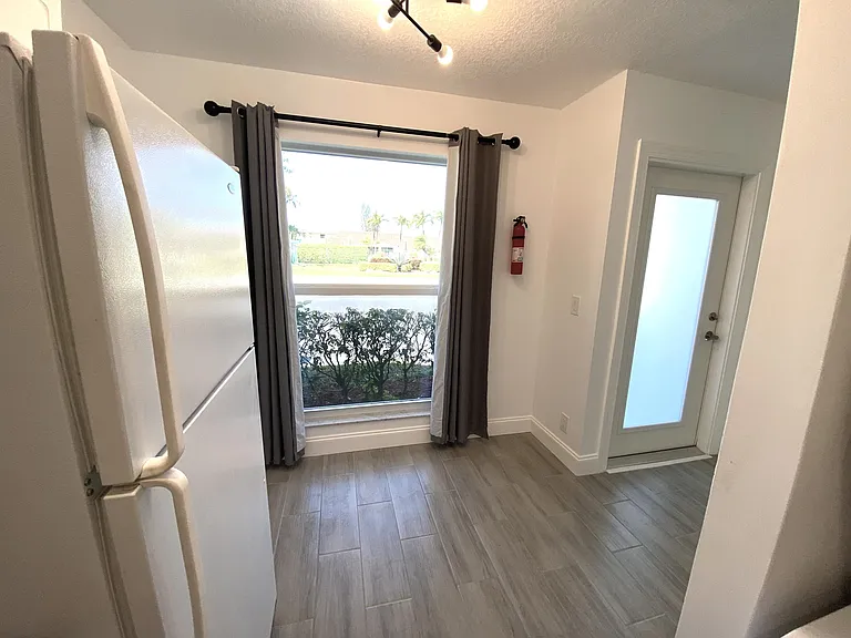 2450 Black Olive Blvd #A — Photo 4