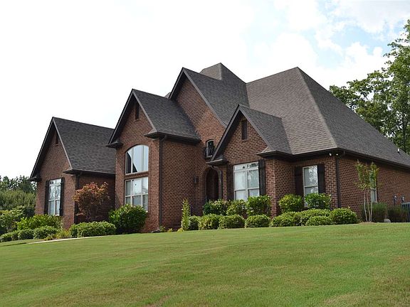 3rd image of 122 Creekwood Dr