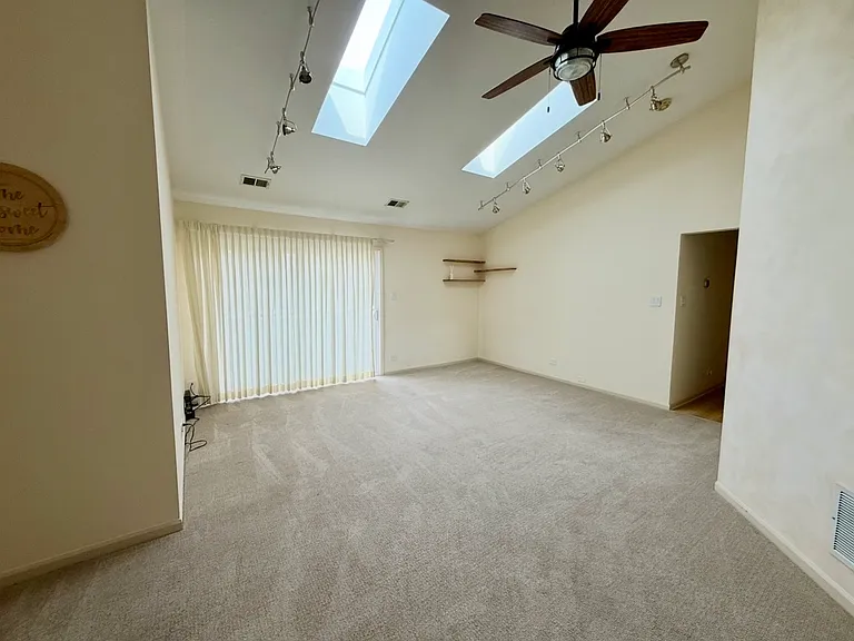 1316 E Evergreen Dr #8 — Photo 6