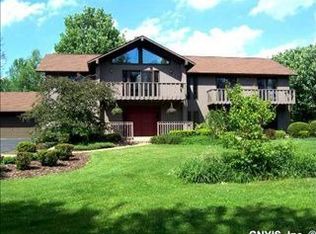 5411 Gatehouse Rd, Tully, NY 13159