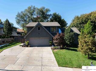 1234 S 166th St, Omaha, NE 68130