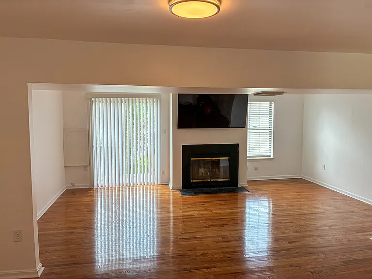 519 Red Coat Pl — Photo 4