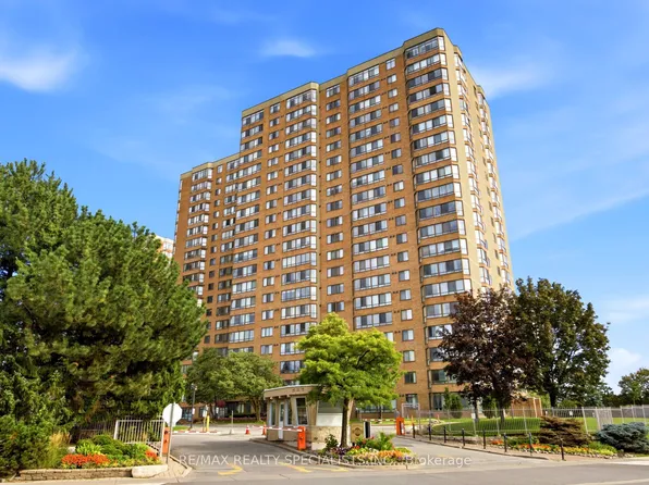 55 Bamburgh Cir #113, Toronto, ON M1W 3V4