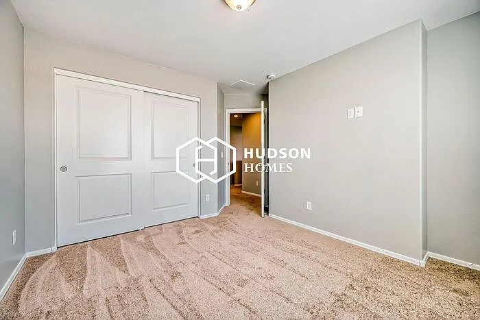 5638 S 10th Dr — Photo 23