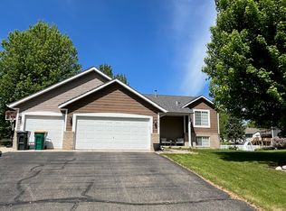 21175 Hyacinth Ave, Lakeville, MN 55044