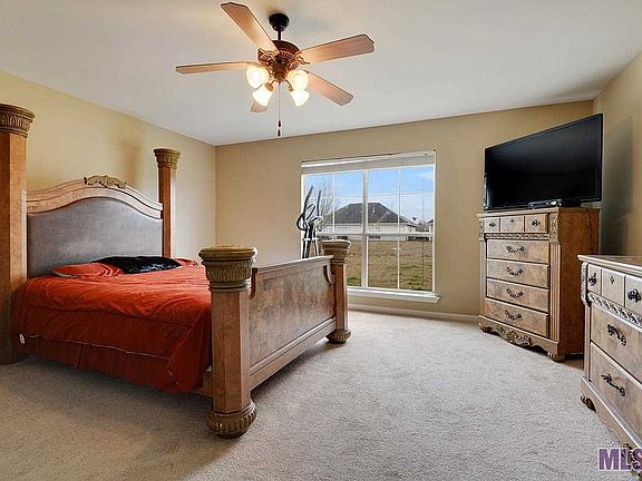 5th image of 23874 Rosemont Ave