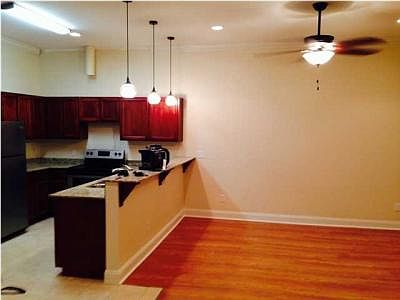 2nd image of 428 Martin Luther King Blvd #204