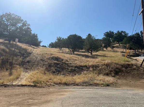 21621 Stage Dr #86, Tehachapi, CA 93561
