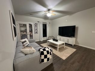 2315 Landon Rd UNIT 207, North Liberty, IA 52317