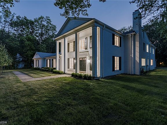 2nd image of 7093 Gates Mills Blvd