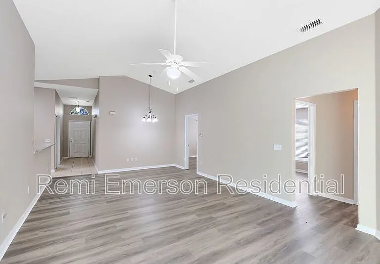 139 Ridgebrook Ct — Photo 9