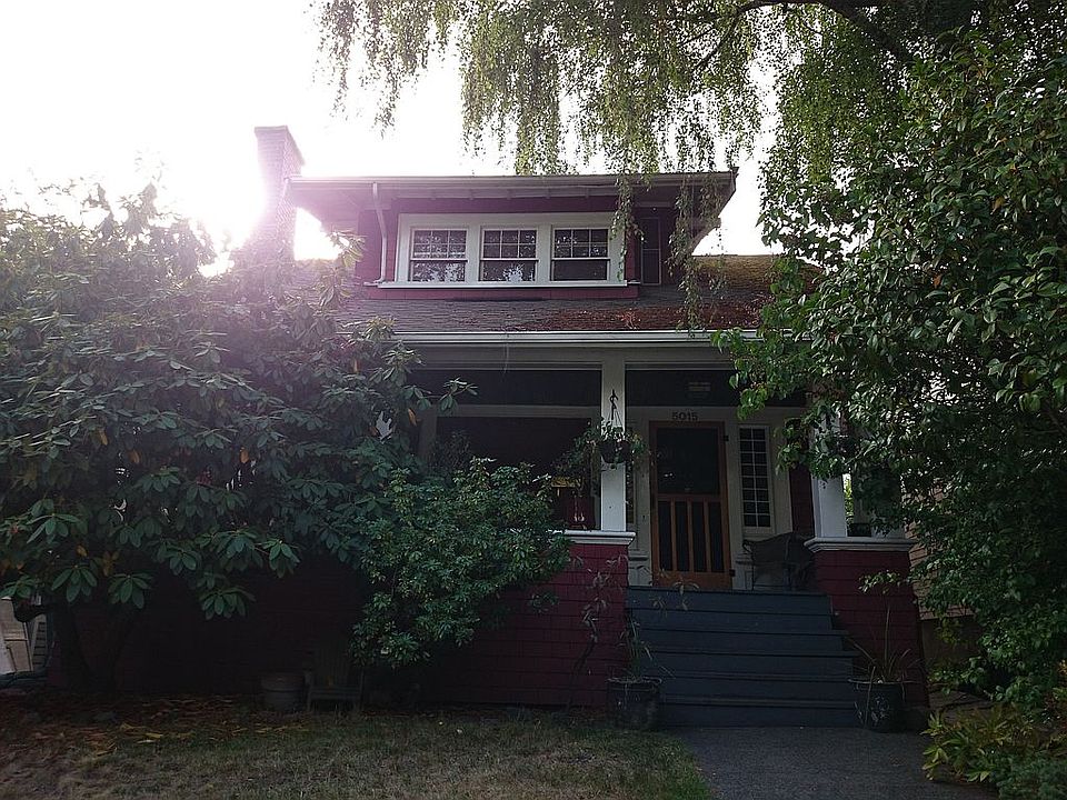 2nd image of 5015 9th Ave NE