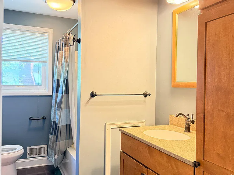 1307 Malbay Dr — Photo 14