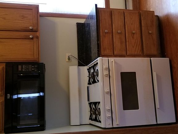 2nd image of 7314 S King Dr #2