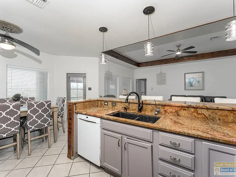 1 Torrey Pines Rd — Photo 13