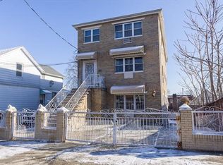 2740 Hering Ave, Bronx, NY 10469