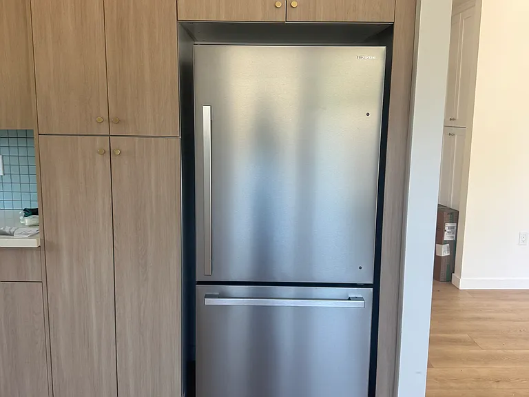 2210 Navarro Ave — Photo 3