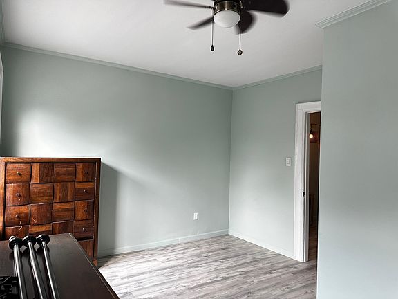 4th image of 109 Bay 49th St Floor 2