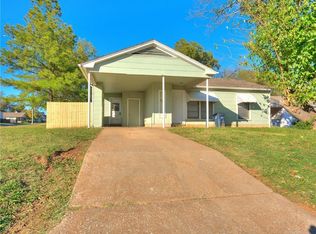 902 Buck Dr, Shawnee, OK 74801