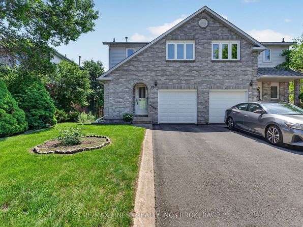 25 Rose Abbey Dr, Kingston, ON K7K 6W1