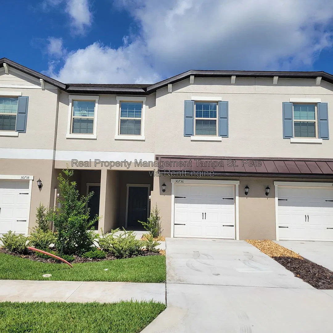 3 bed, 2.5 bath, 1666 sqft, $2,025 — Photo 1
