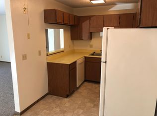 1400 Eagle Ave APT 4, Washington, IL 61571