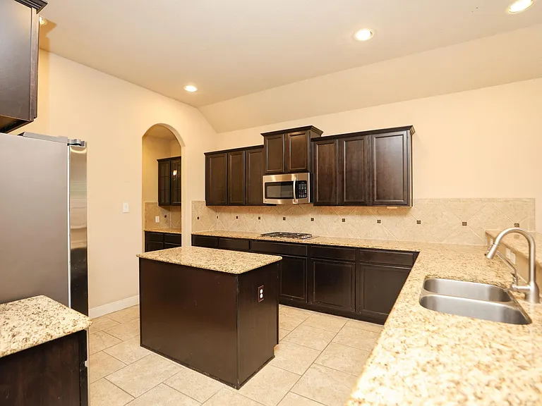 147 W Wading Pond Cir — Photo 20