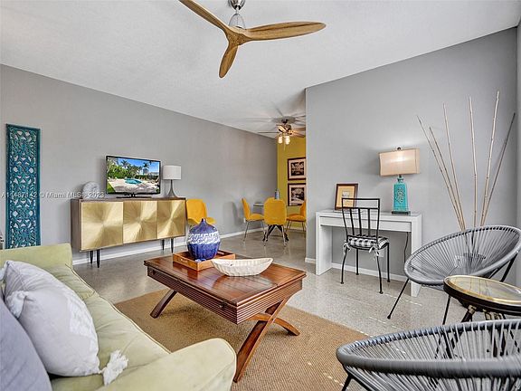 5th image of 624 Orton Ave APT 15