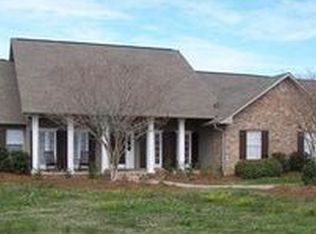 119 Winegart Ln, Lecompte, LA 71346