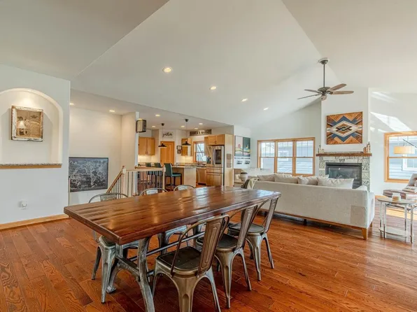 6001 Holscher Road, Mcfarland, WI 53558