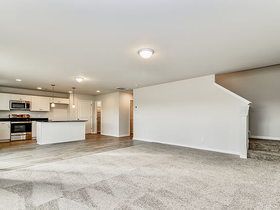 3rd image of 427 Tondee Way