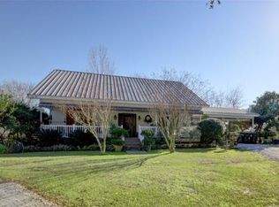 5913 Debuse Rd, Erath, LA 70533