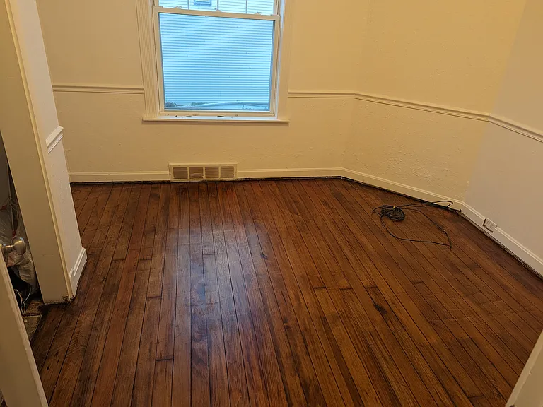300 6th Ave #1 — Photo 7