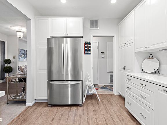3rd image of 111 S Orange Grove Blvd APT 214