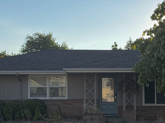 4th image of 4704 NW Grant St