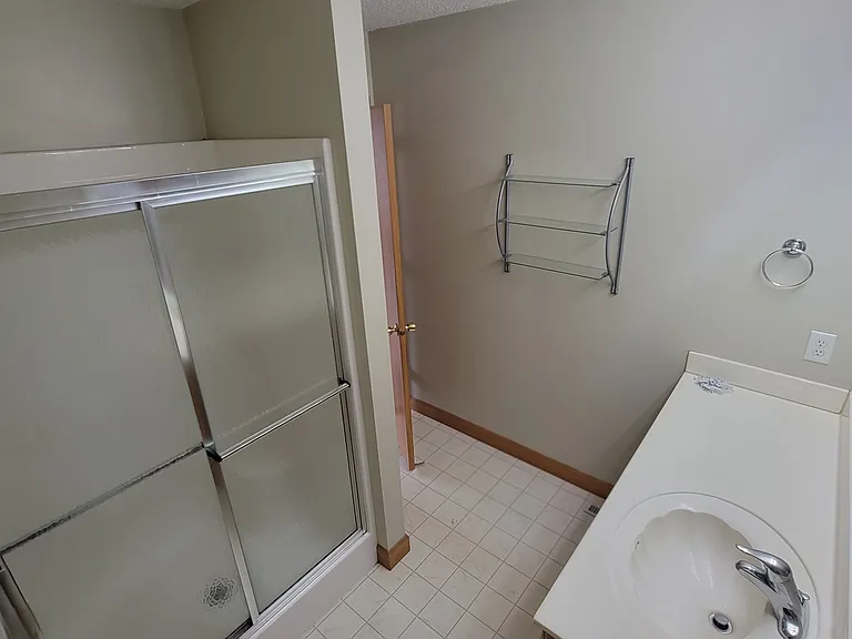 932 Pleasant Ave — Photo 16