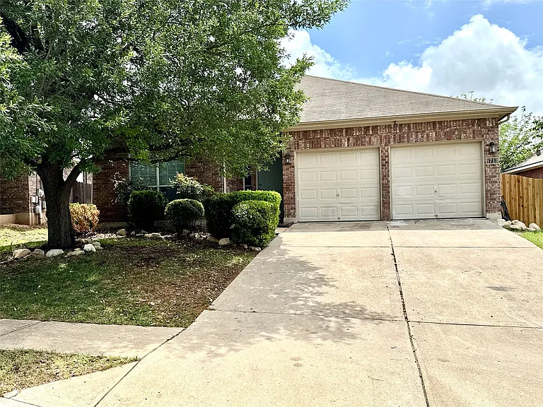 1713 Bowerton Dr — Photo 1