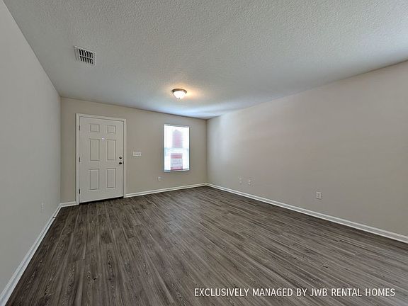 3rd image of 1501 W 45th St