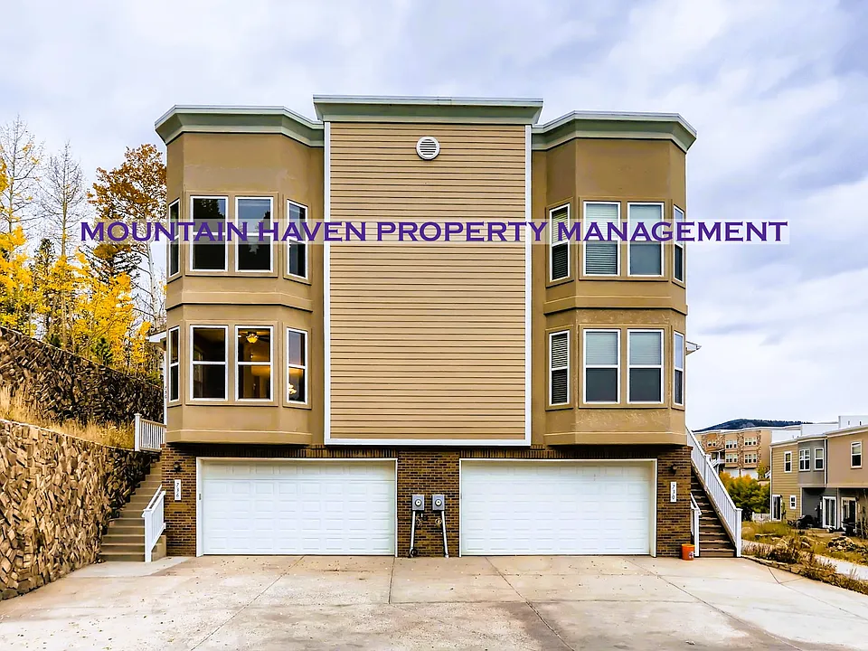736 Martin Dr #1