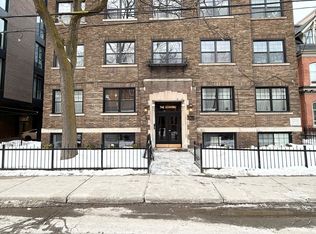 325 Cooper St #15-A, Ottawa, ON K2P 0G5