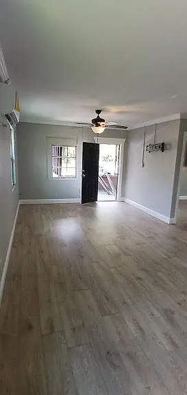 1637 SW Fort King St — Photo 3