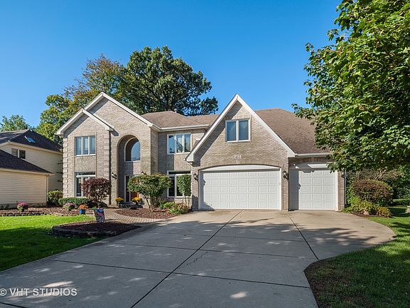 2nd image of 412 Woodside Dr