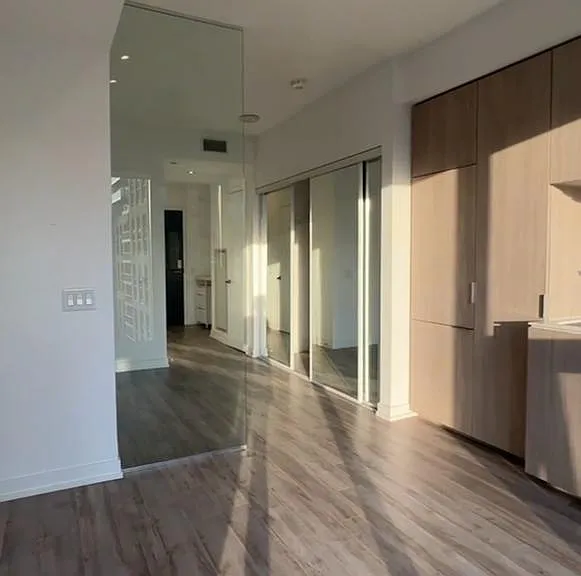 75 Shuter St #2015 — Photo 26