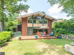 324 Summit Rd, Springfield, PA 19064