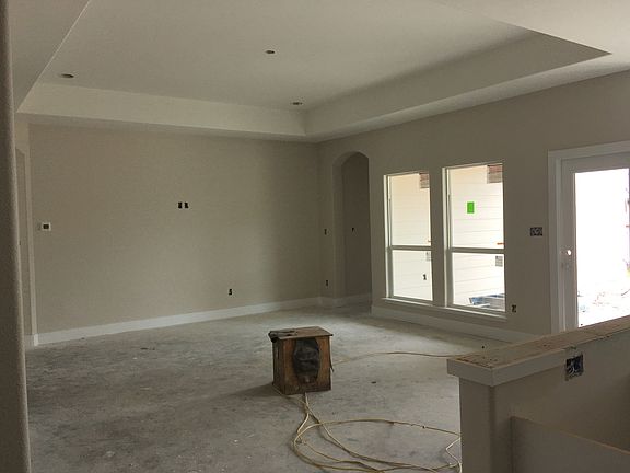 5th image of 946 Bramling Cir