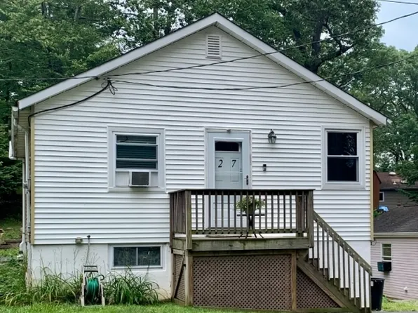 27 Bucknell Trl, Hopatcong Boro, NJ 07843